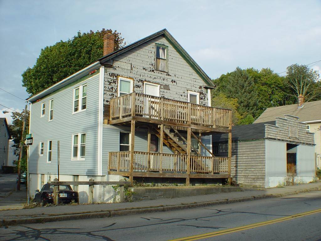 Webster, MA 01570,39 Lake St