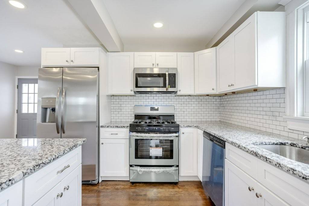 Boston, MA 02132,8 Earnshaw St