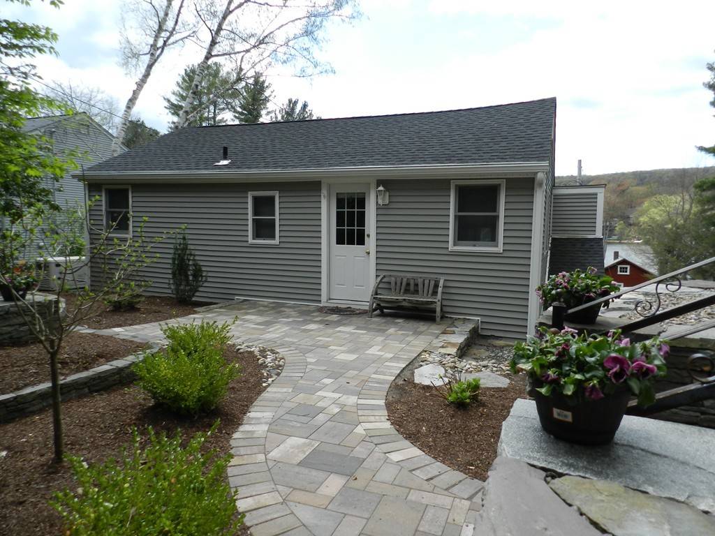 Holland, MA 01521,286 Mashapaug Rd
