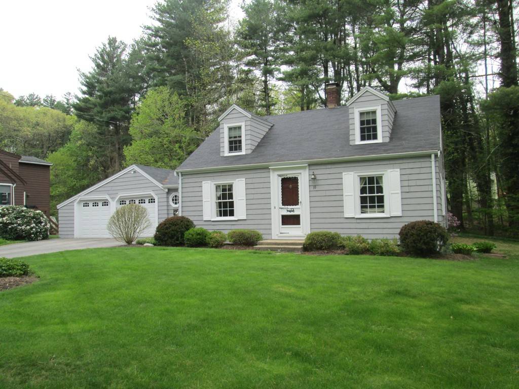 Walpole, MA 02081,10 Forrest Road