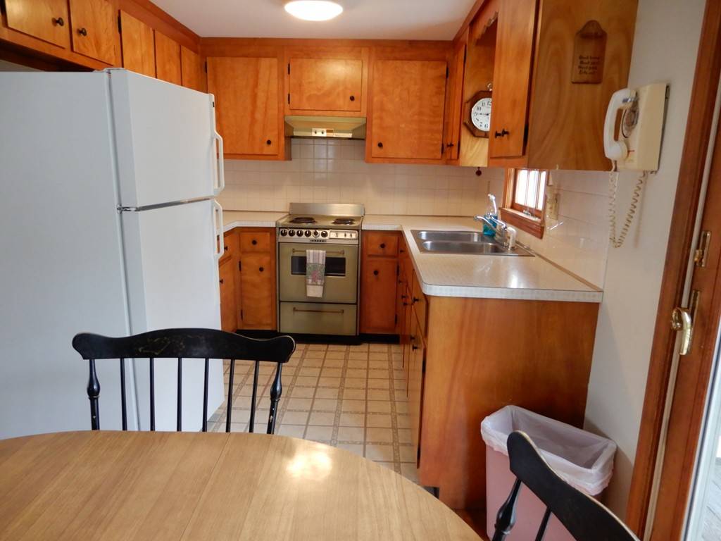 Dennis, MA 02639,10 Standish Way