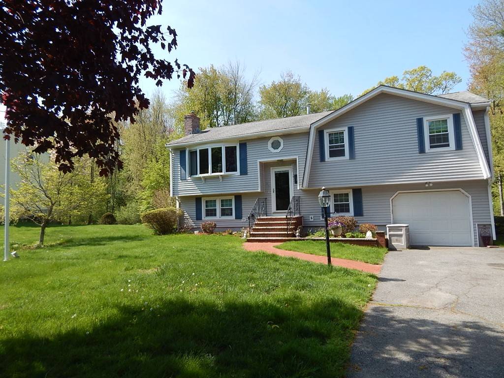 Methuen, MA 01844,25 Rolling Ridge Ln