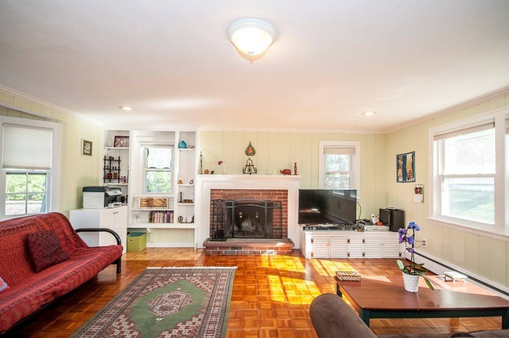 Wellesley, MA 02482,12 Patton Road