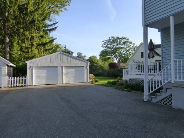 Longmeadow, MA 01106,107 Hopkins Pl