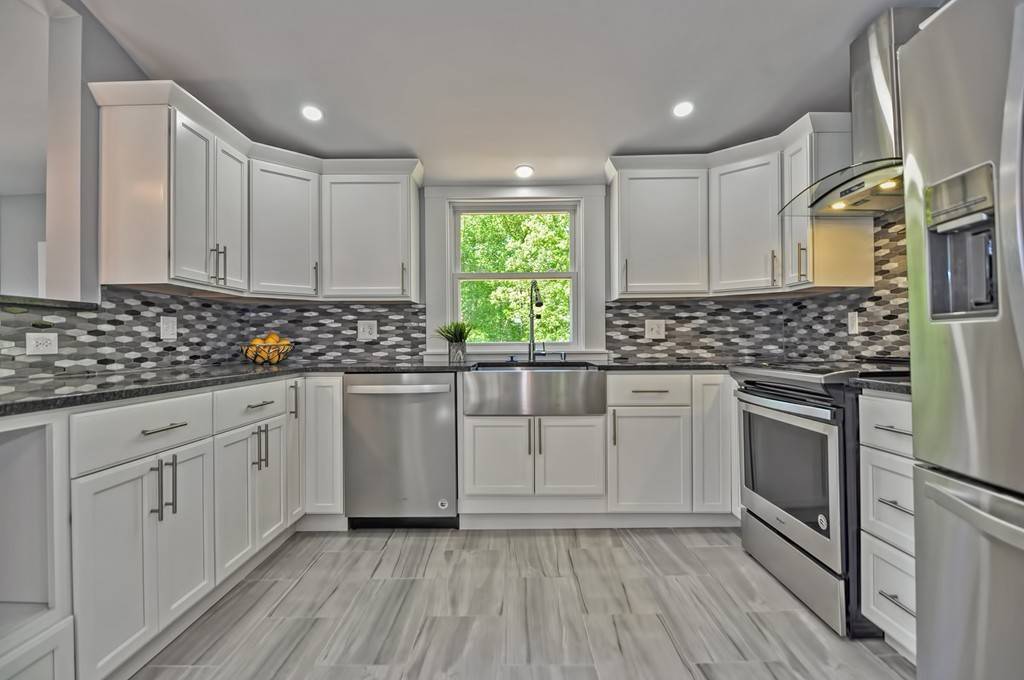 North Attleboro, MA 02760,233 Arnold Rd