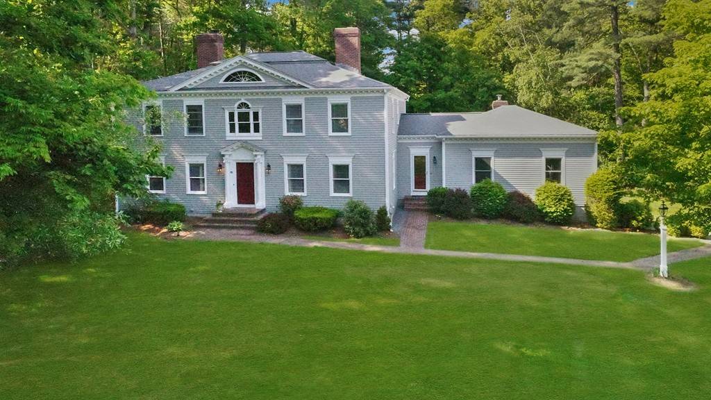 Holliston, MA 01746,10 Winston Rd