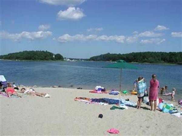 Falmouth, MA 02536,32 Columbus Dr