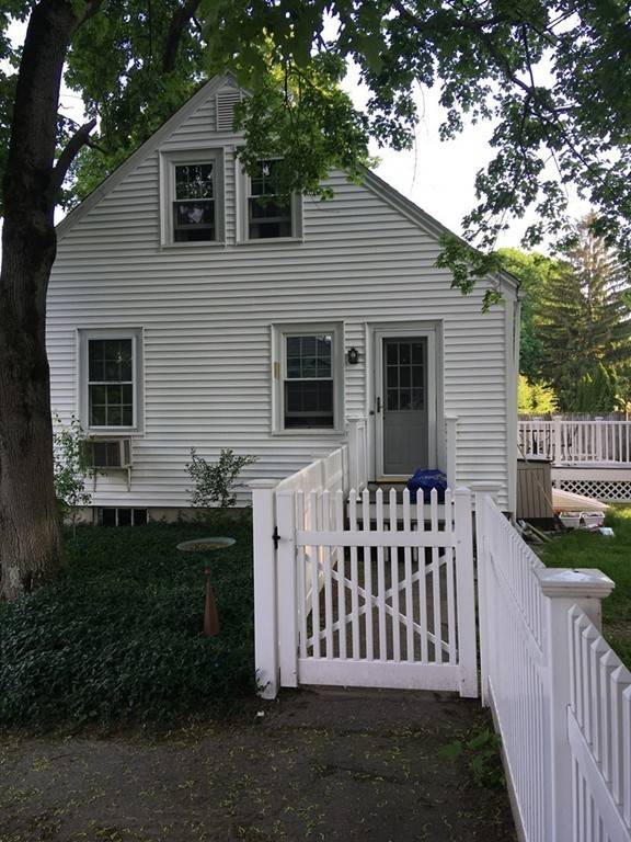 Needham, MA 02492,1033 Greendale Ave.