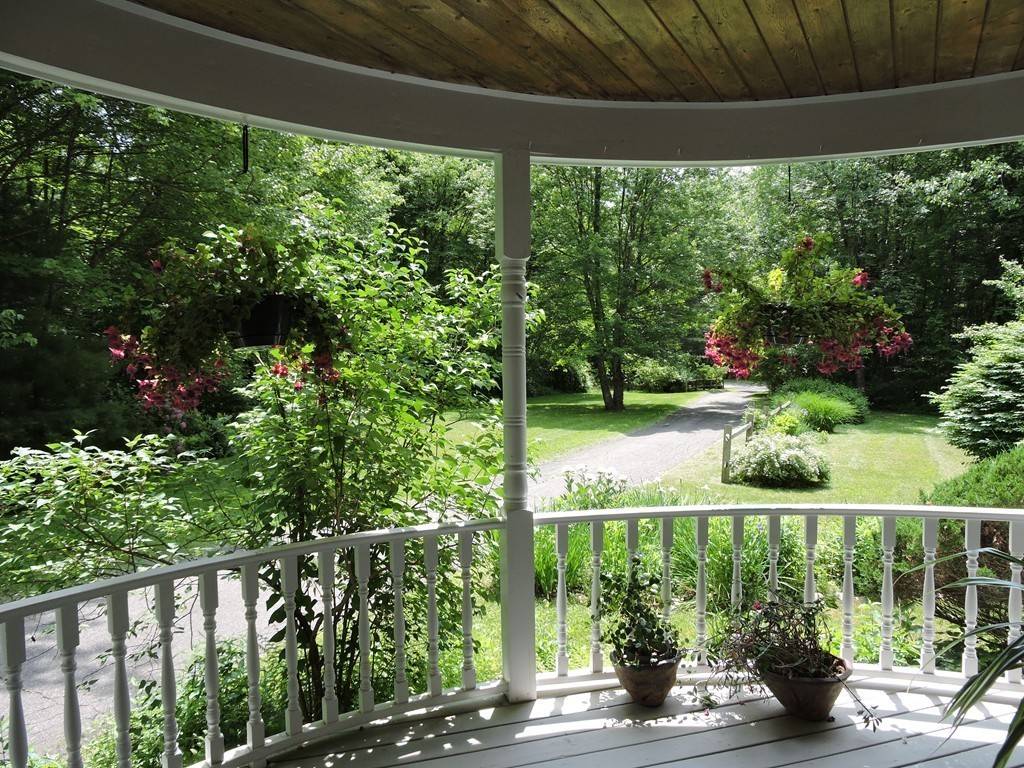 Northampton, MA 01062,77 Winterberry Ln