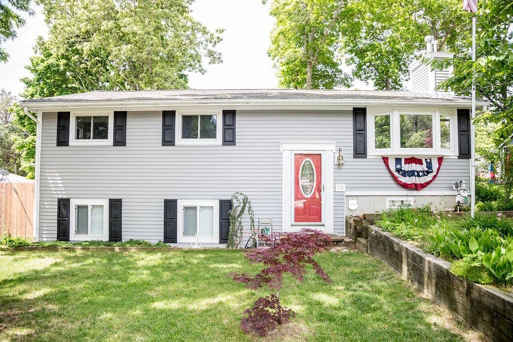 Plymouth, MA 02360,16 Lake Dr