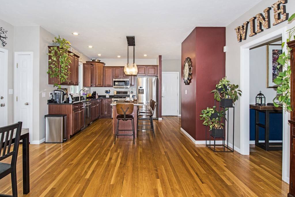 Boston, MA 02132,7 Sunapee Ln