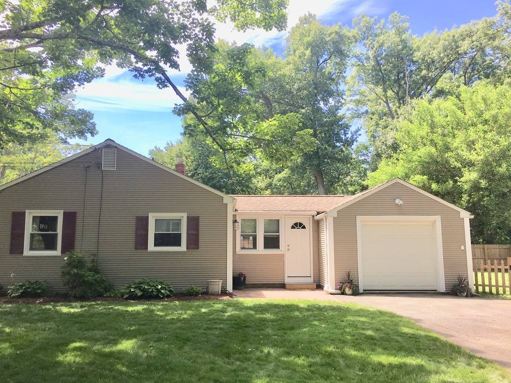 East Longmeadow, MA 01028,65 Helen Circle