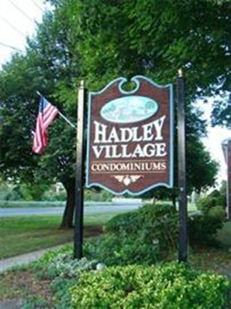 South Hadley, MA 01075,72 Hadley Village #B