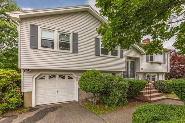 Wakefield, MA 01880,23 Sunset Dr