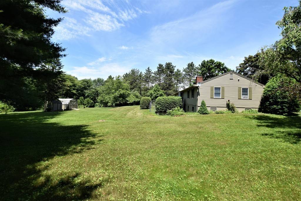 Westborough, MA 01581,4 Mohawk Cir