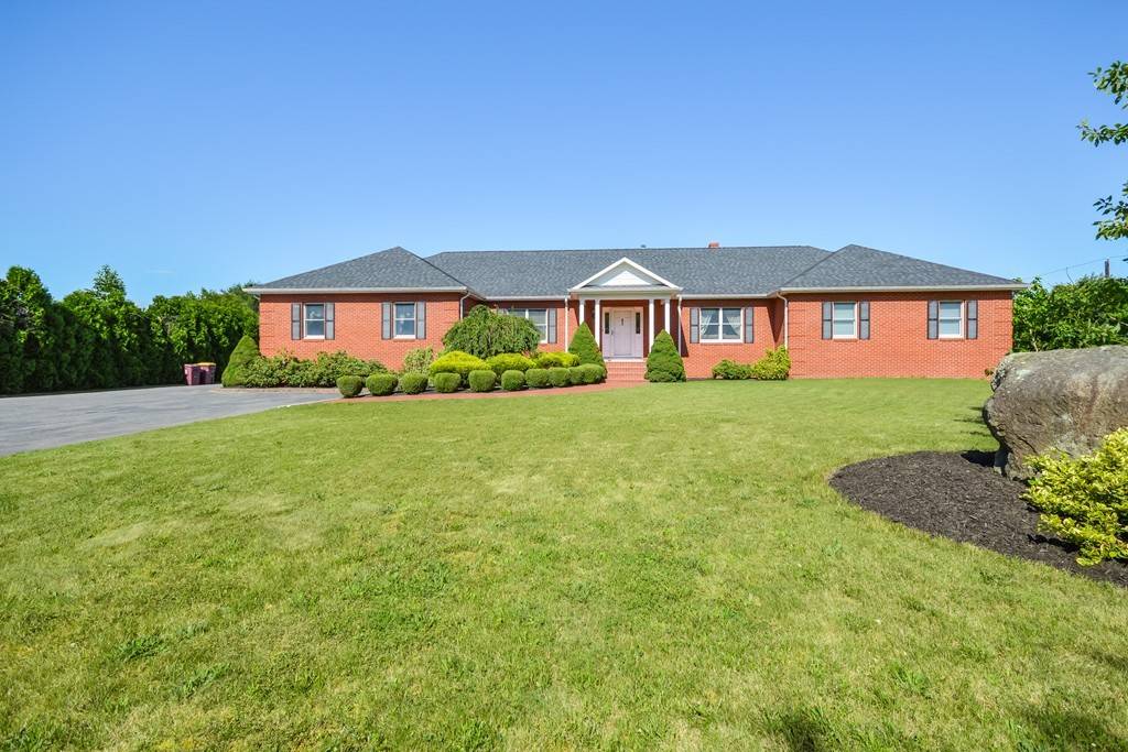 Acushnet, MA 02743,83 Mendall Rd