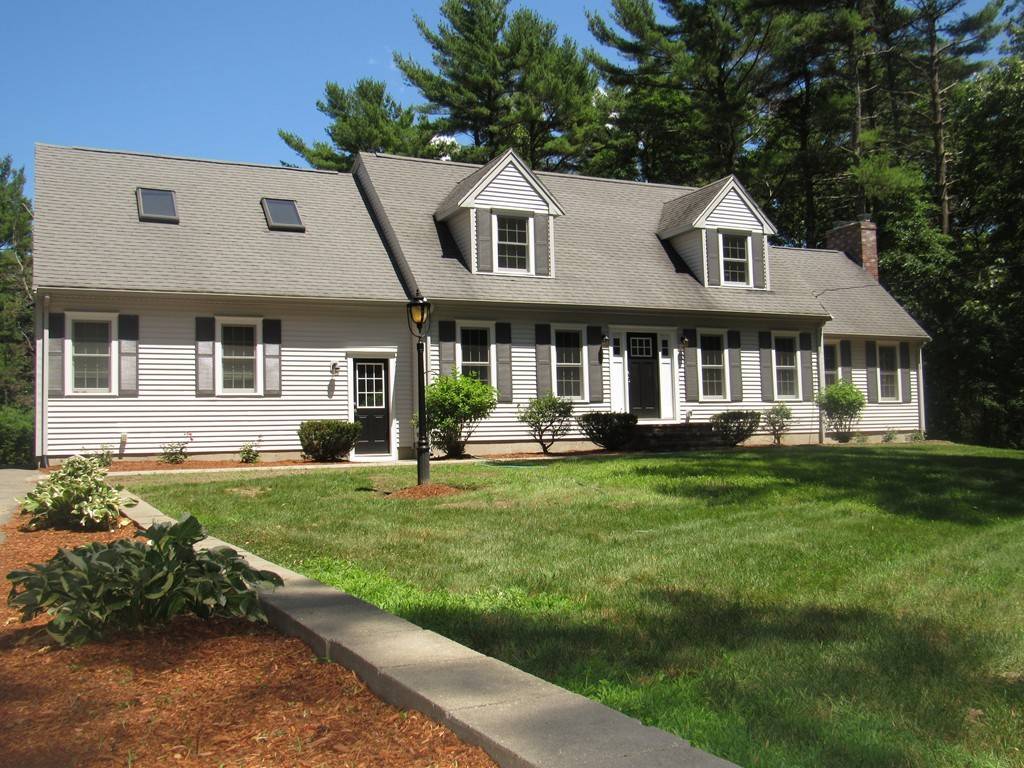 Lakeville, MA 02347,9 Barstow St