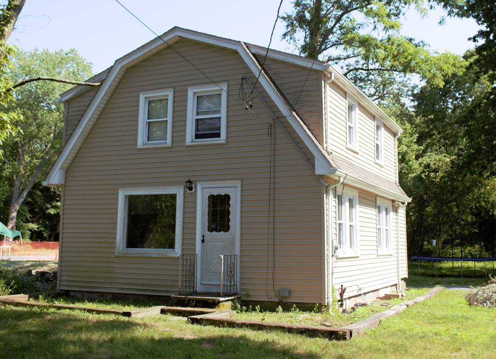 Swansea, MA 02777,476 Marvel St