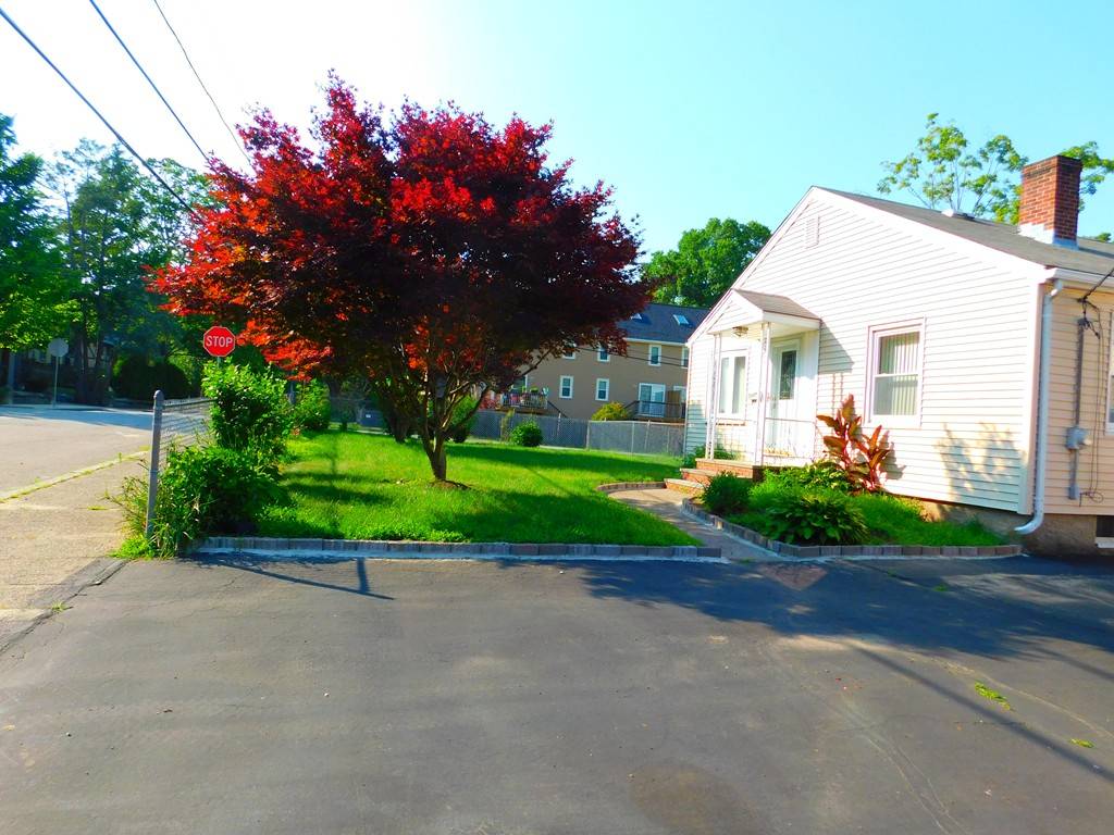 Attleboro, MA 02703,4 13th Street