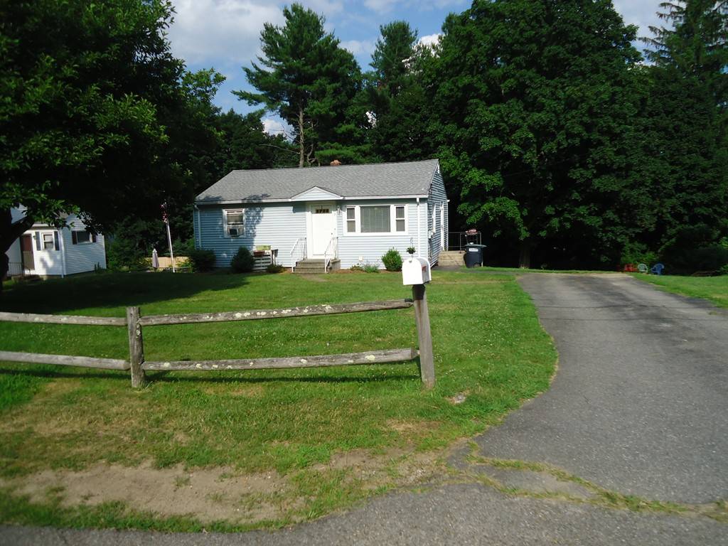 Leicester, MA 01524,3 Sunset Drive