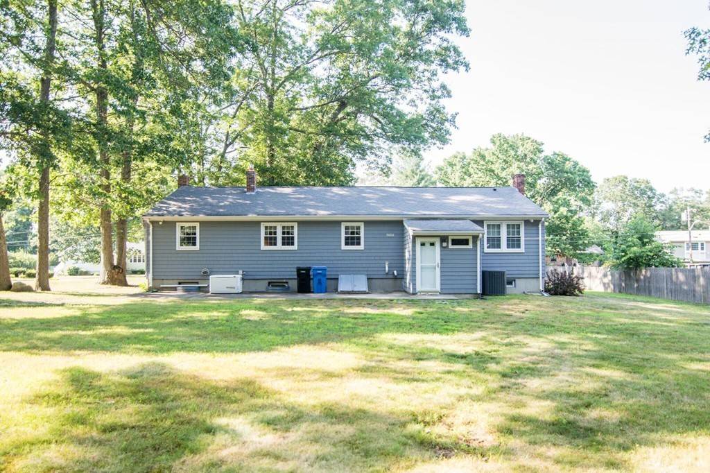 Whitman, MA 02382,36 Harvey Ln