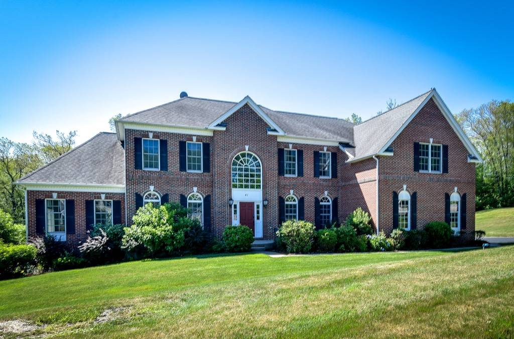 Grafton, MA 01536,41 Bridle Ridge Dr