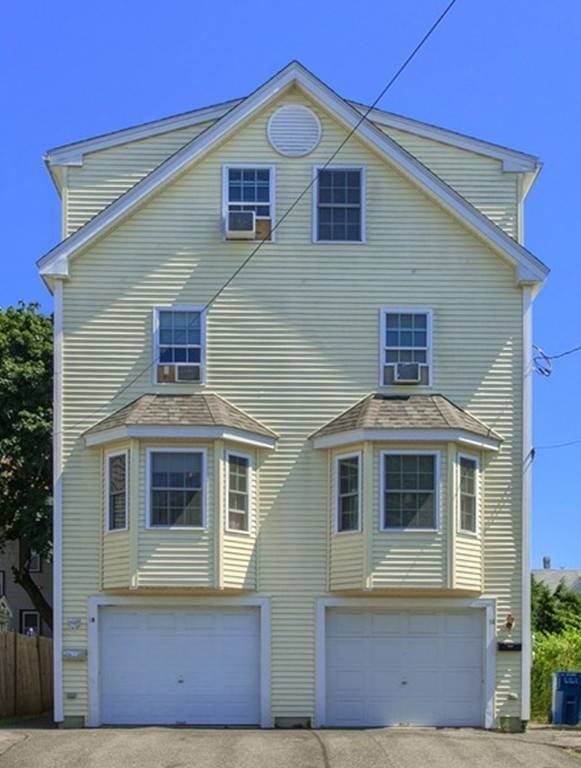 Lawrence, MA 01841,13-15 Pleasant St #13