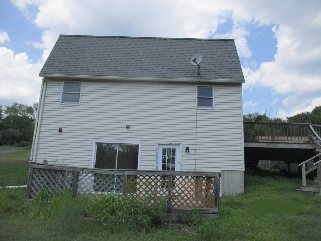 Dudley, MA 01571,21 Intervale Rd