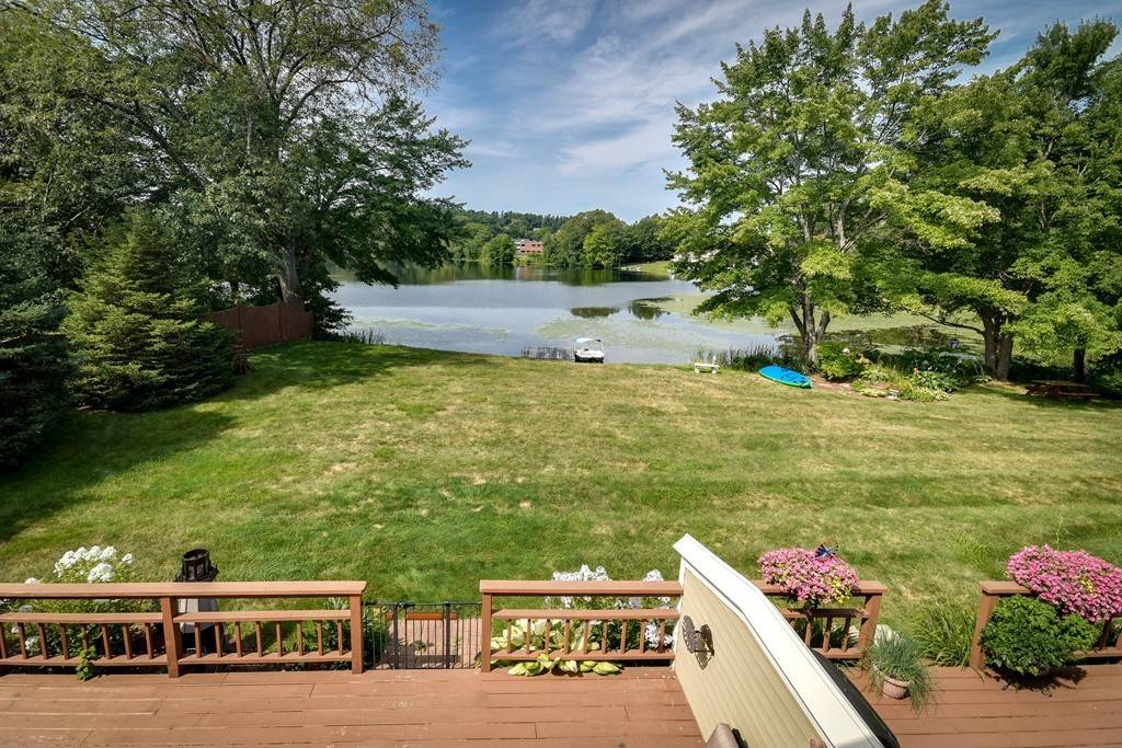 Northborough, MA 01532,1 Pond View Way #1A