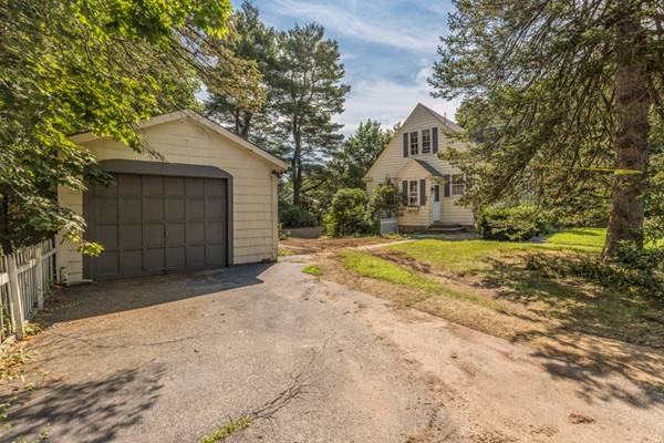 Middleton, MA 01949,3 Mount Vernon St