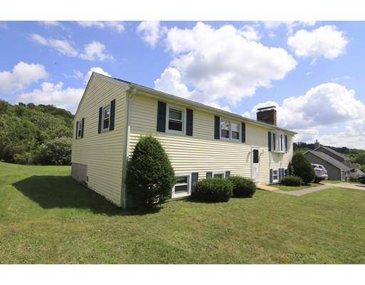 Spencer, MA 01562,14 Valley View Dr