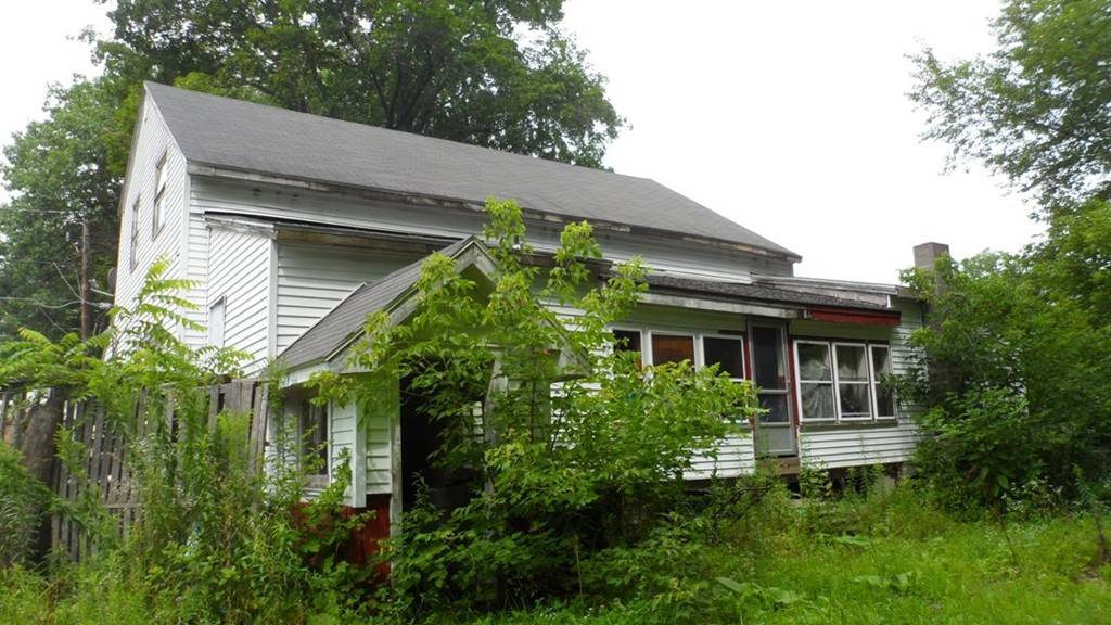 Orange, MA 01364,85 Hayden St