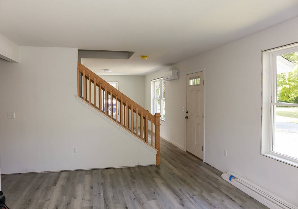 Erving, MA 01344,26 Central Street