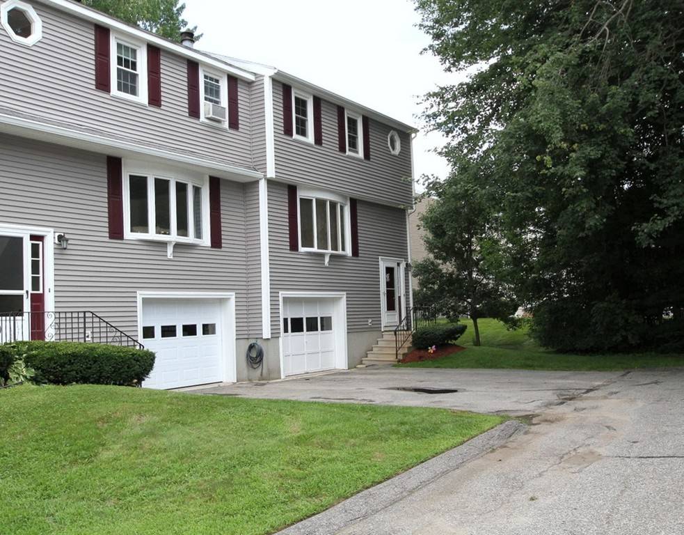 Millbury, MA 01527,3 Village Green Drive #3