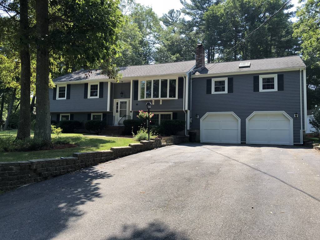 Bridgewater, MA 02324,10 Riverview Dr