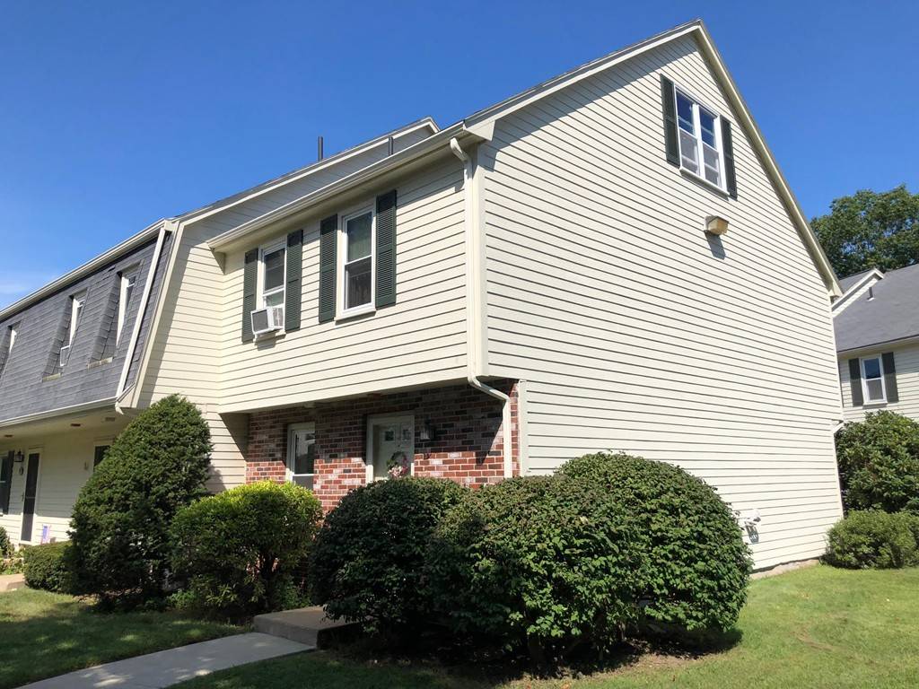 North Attleboro, MA 02760,335 E Washington St #8