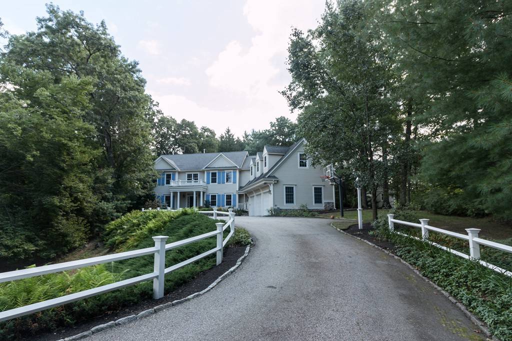 Wayland, MA 01778,10 Lingley Lane