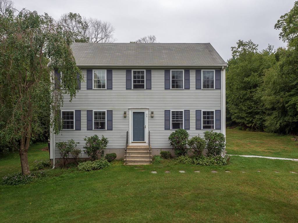 Douglas, MA 01516,34 Conservation Dr