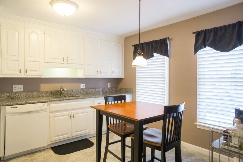 Hopkinton, MA 01748,15 Forest Ln #15