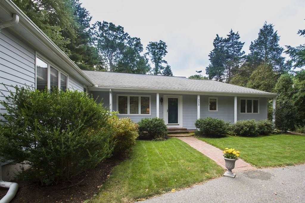 Duxbury, MA 02332,335 Saint George St