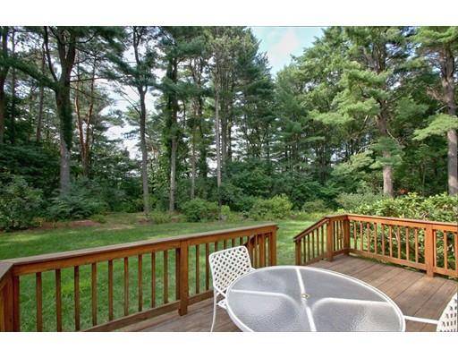 Wayland, MA 01778,10 Glezen Ln