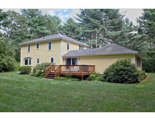 Wayland, MA 01778,10 Glezen Ln