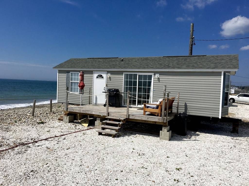 Westport, MA 02790,46 East Beach Road