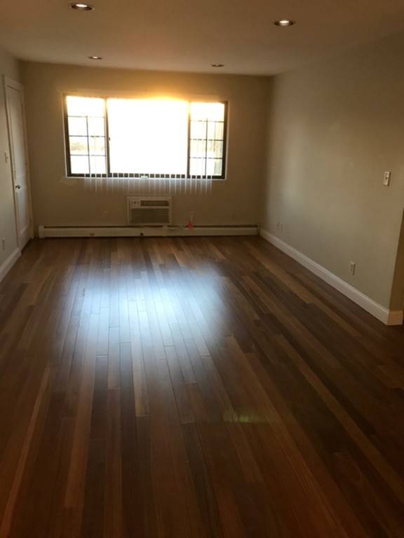 Westfield, MA 01085,549 Russell Rd #7C