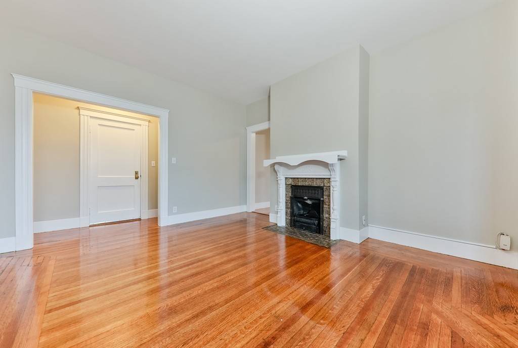 Malden, MA 02148,12-14 Spring St #1