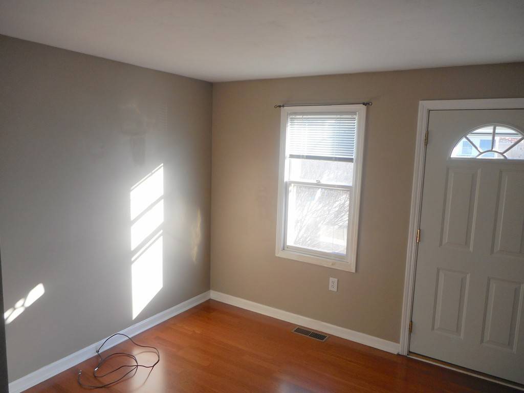 Attleboro, MA 02703,21 Milk St #3