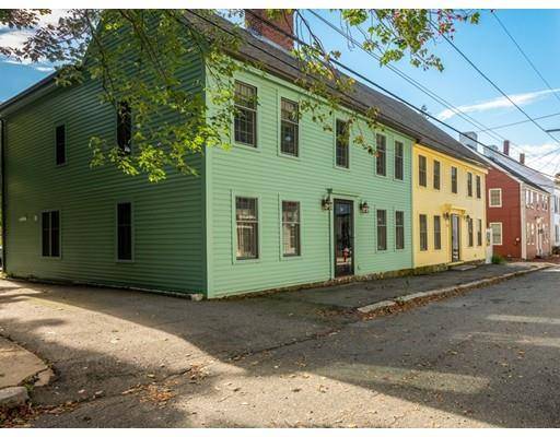 Newburyport, MA 01950,22 Milk Street