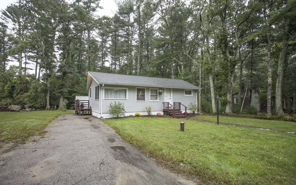 Lakeville, MA 02347,3 Azalea St