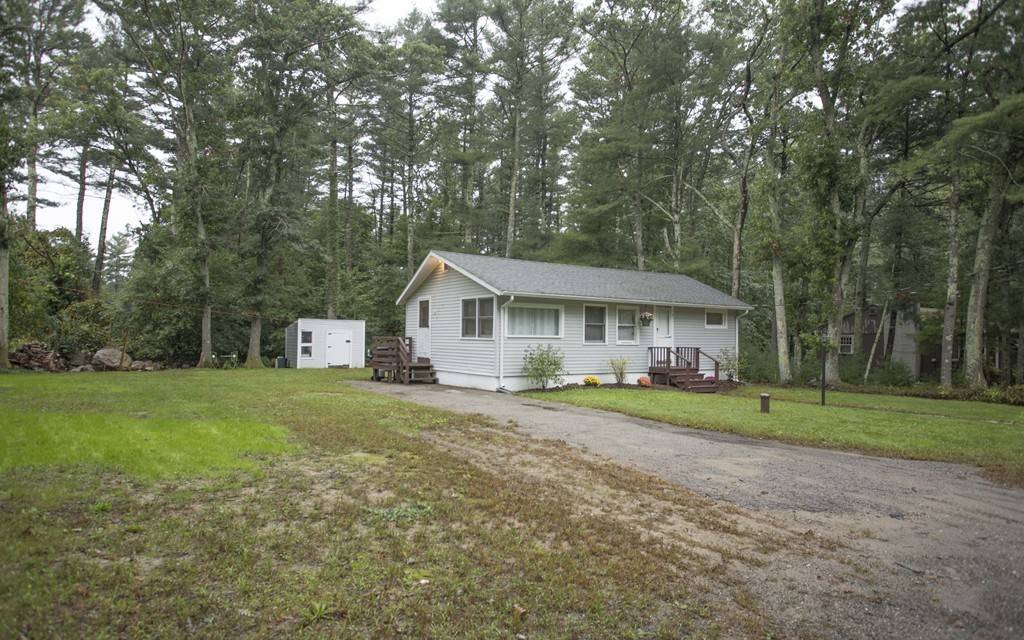 Lakeville, MA 02347,3 Azalea St