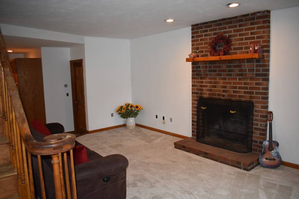 Milford, MA 01757,35 Woodland Ave #35A